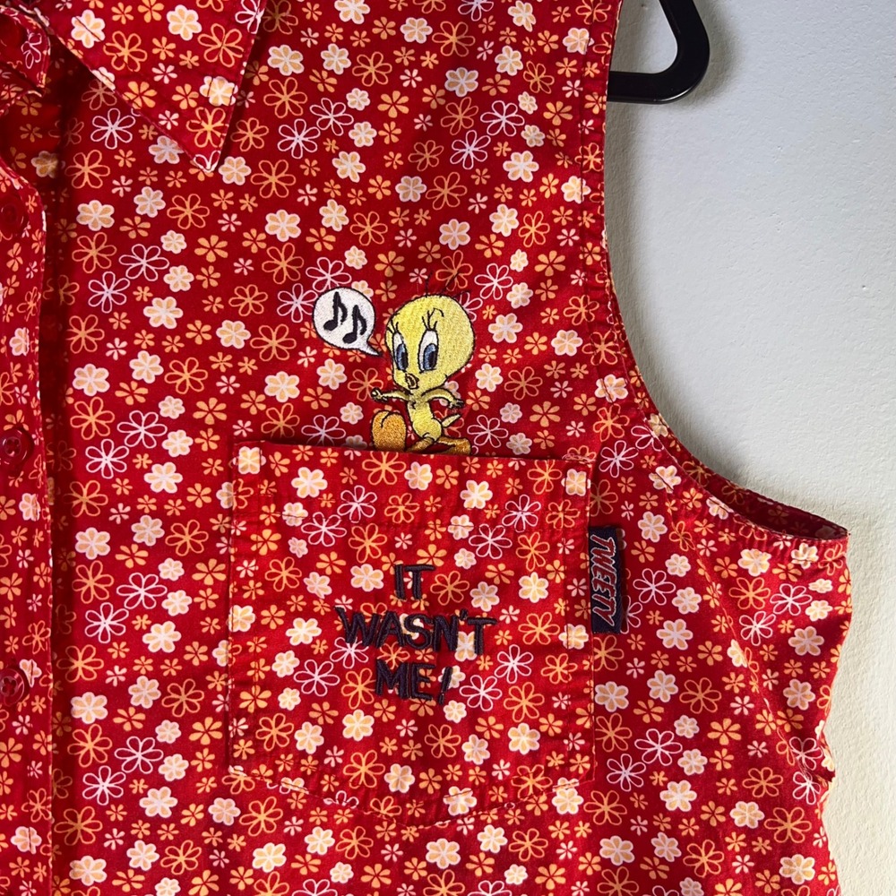 Looney Tunes Womens Sz XL Tweety Bird Sleeveless Button Up Blouse Red Floral Y2K - Picture 3 of 11